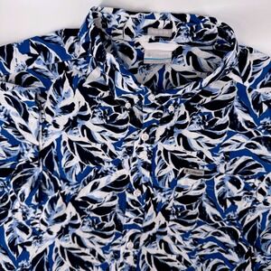 Columbia Mens XL Blue White Tropical Leaf Floral Button Down Shirt Short Sleeve